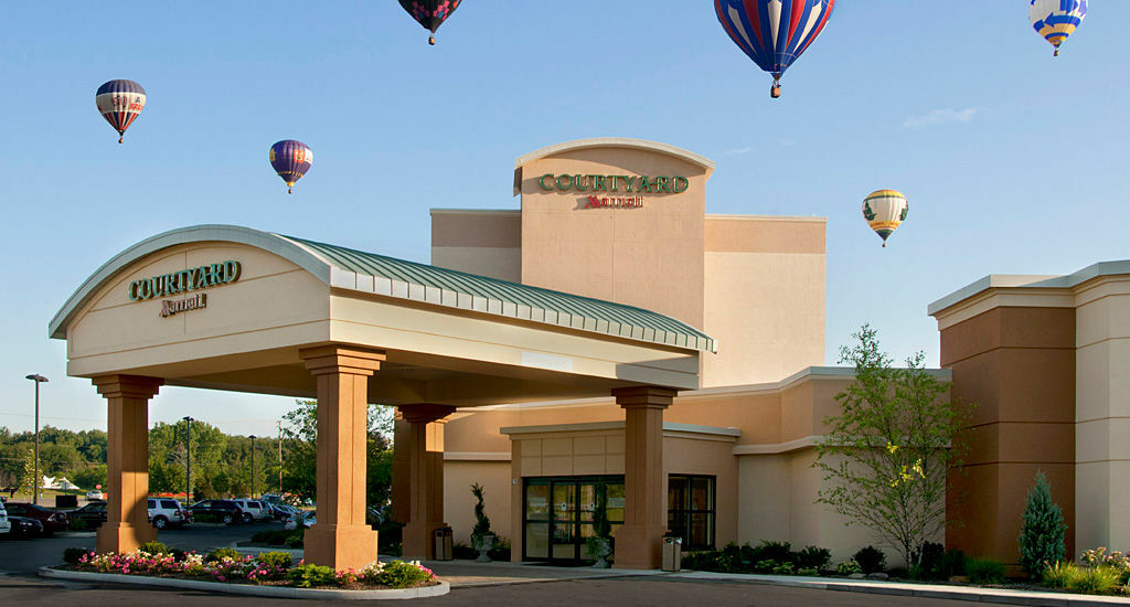Courtyard By Marriott Canton North Canton Exterior photo